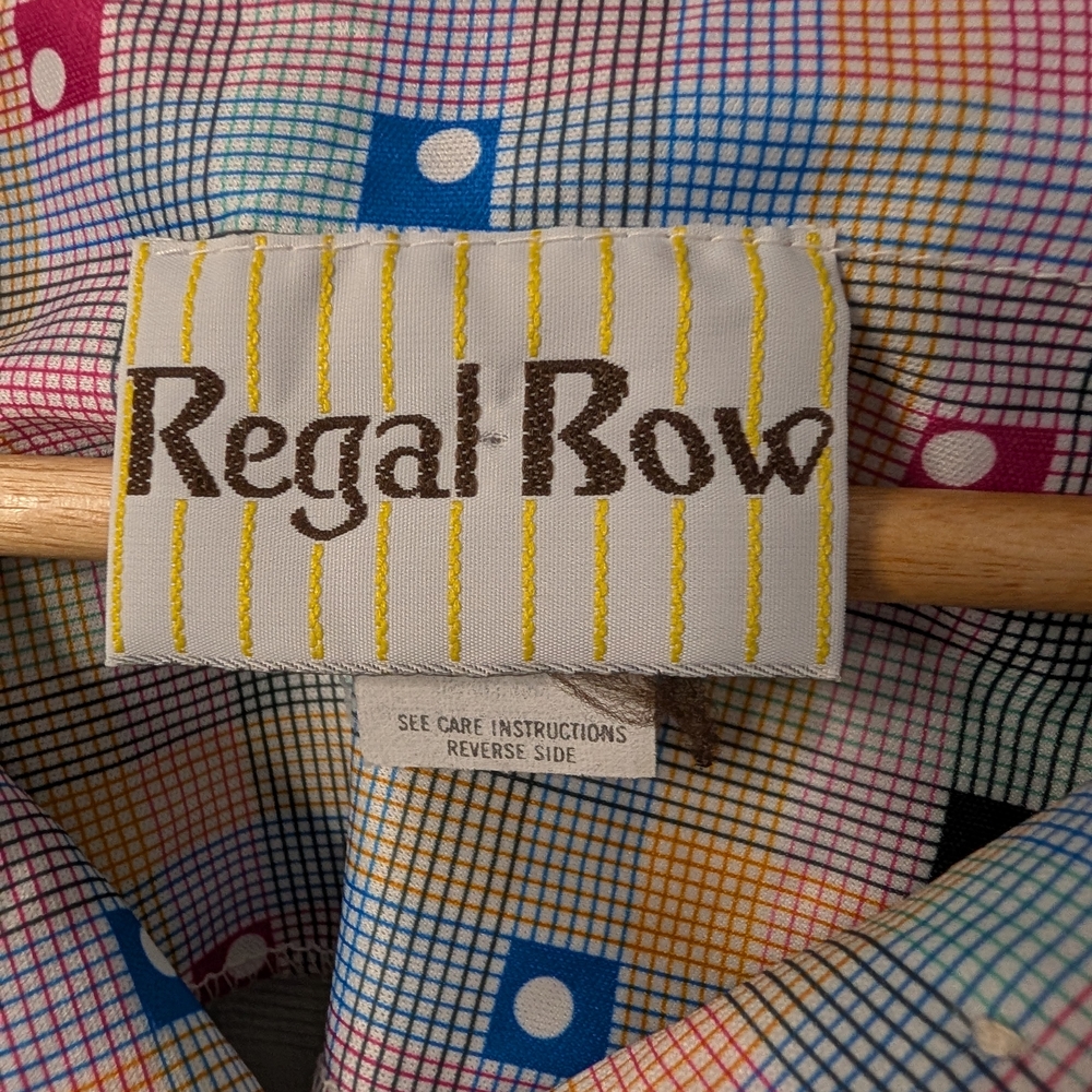 Regal Row Retro Geometric Blouse | Pastel Grid Print | Oversized Button Front - Picture 3 of 5